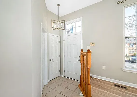 4 bed, 2610 sqft, $1,200 — Photo 3