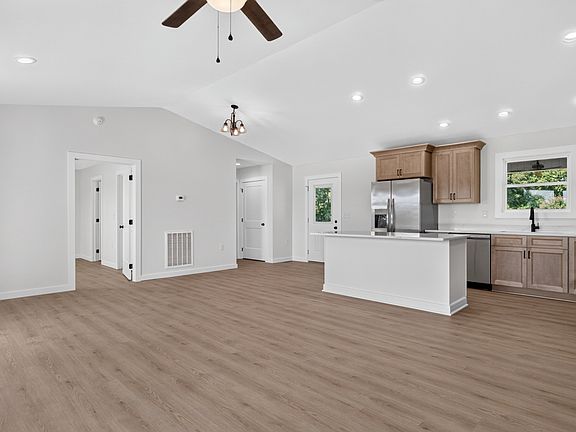 5th image of 254 Bob Johnson Ln Lot 3