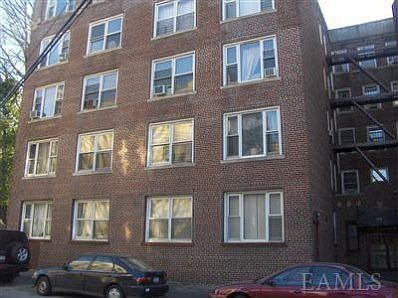 2nd image of 154 Radford St APT 1C