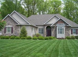 56 Brookview Dr, Cortland, OH