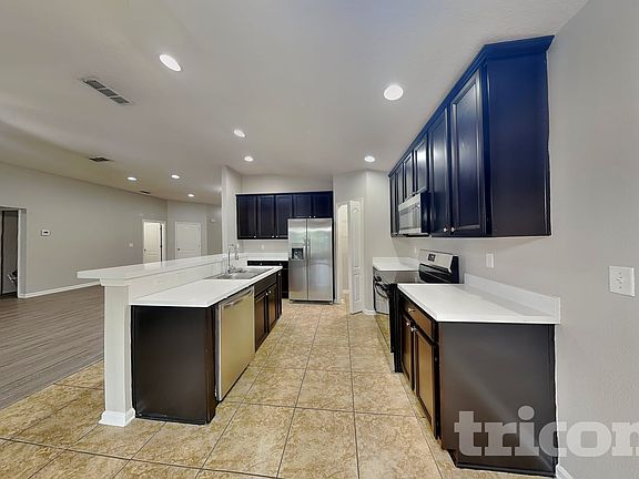 4th image of 6449 Rolling Tree St