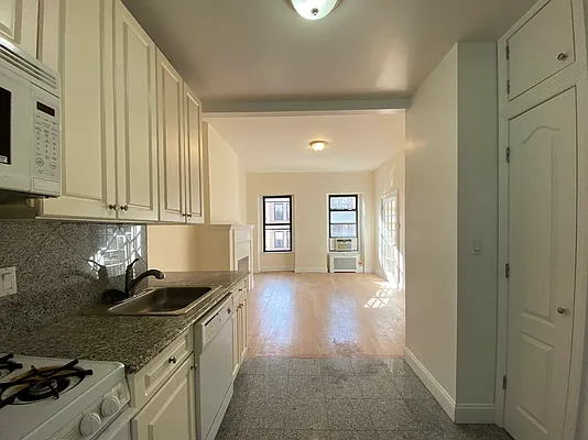 Rented by Yorgan Group, LLC | media 12