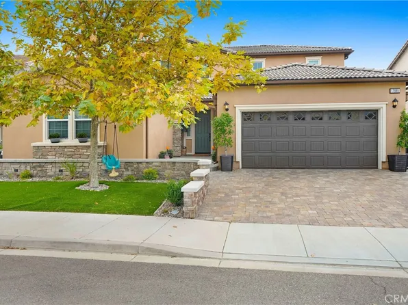 17985 Grapevine Ln, San Bernardino, CA 92407