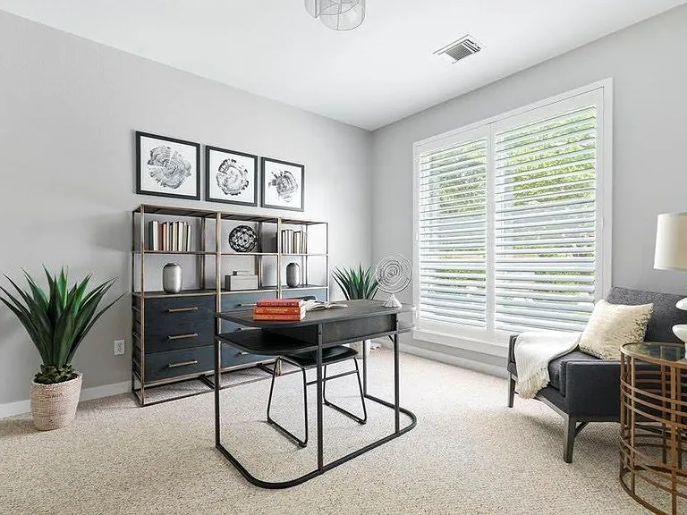 10820 Sky Rock Dr — Photo 4