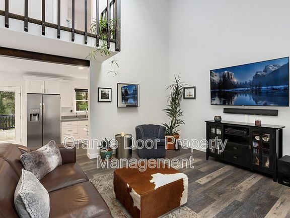 3rd image of 55 Hylebos Ave