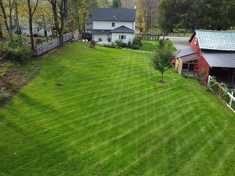 2422 Salt Point Tpke — Photo 3
