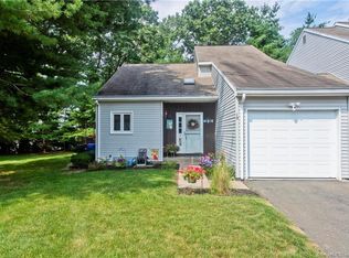 18 Eileen Dr UNIT 18, East Windsor, CT 06088