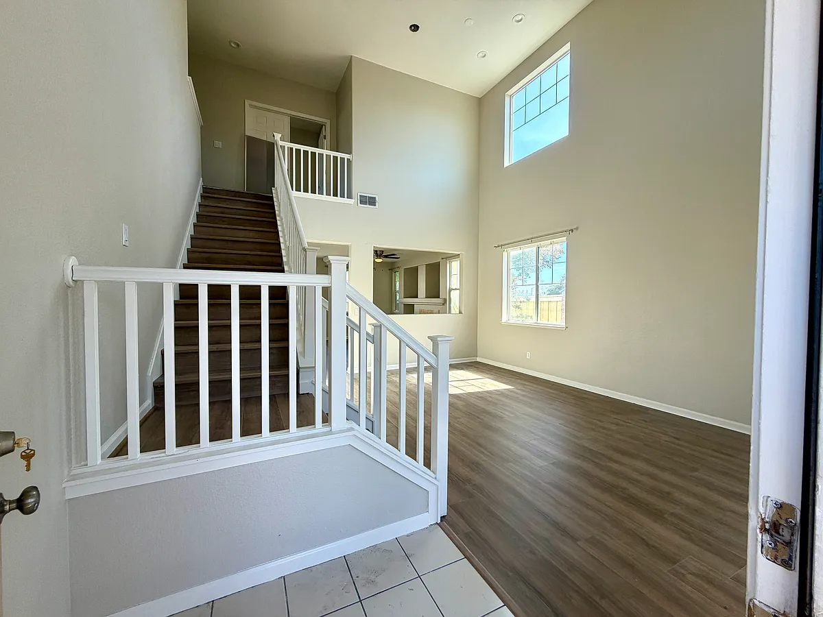 Building Photo - 1084 Cape May Dr