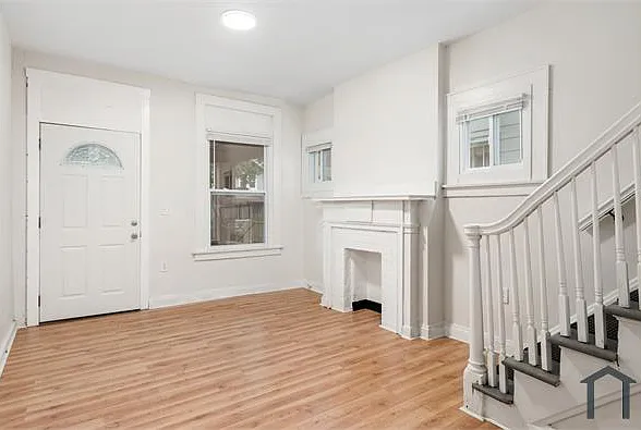 147 N Burgess Ave #147 — Photo 20