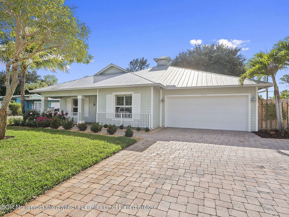 1st image of 339 SW Winnachee Dr