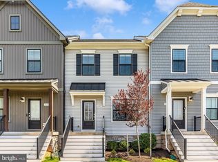 1129 Futurity St, Frederick, MD 21702