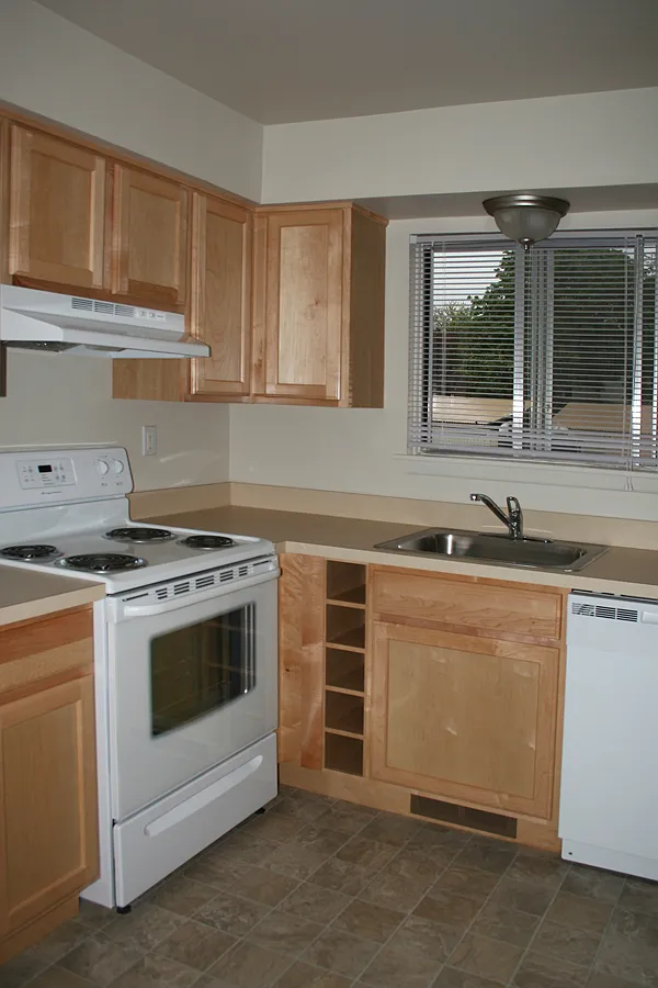 1 bed, 765 sqft, $1,135 — Photo 2