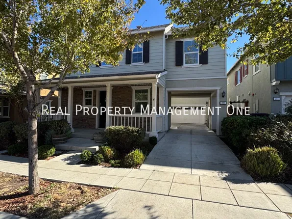222 W Fremont Dr, Mountain House, CA 95391