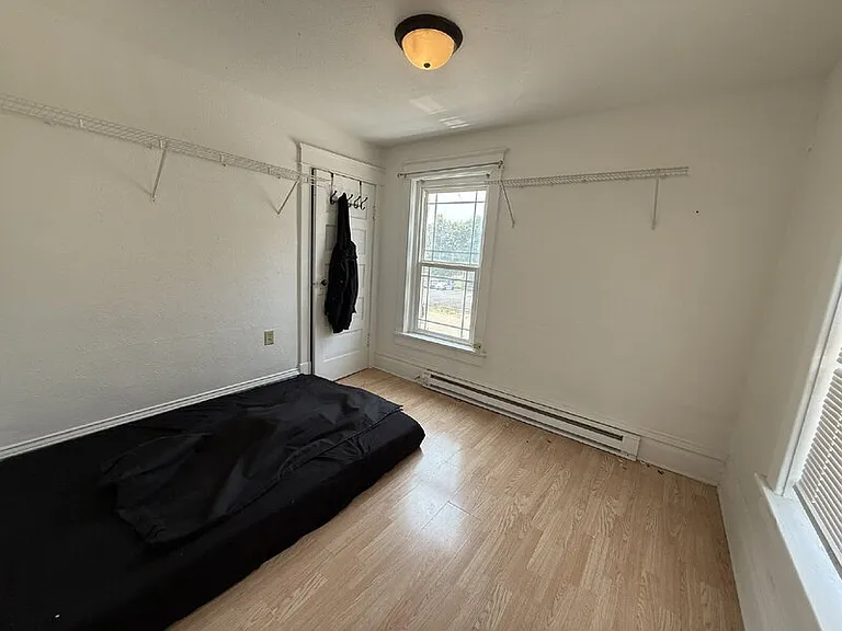 106 W Stroud St #2 — Photo 2