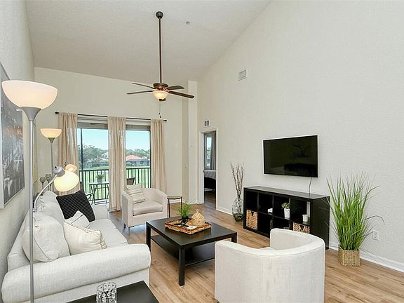 5th image of 905 Fairway Cove Ln #205