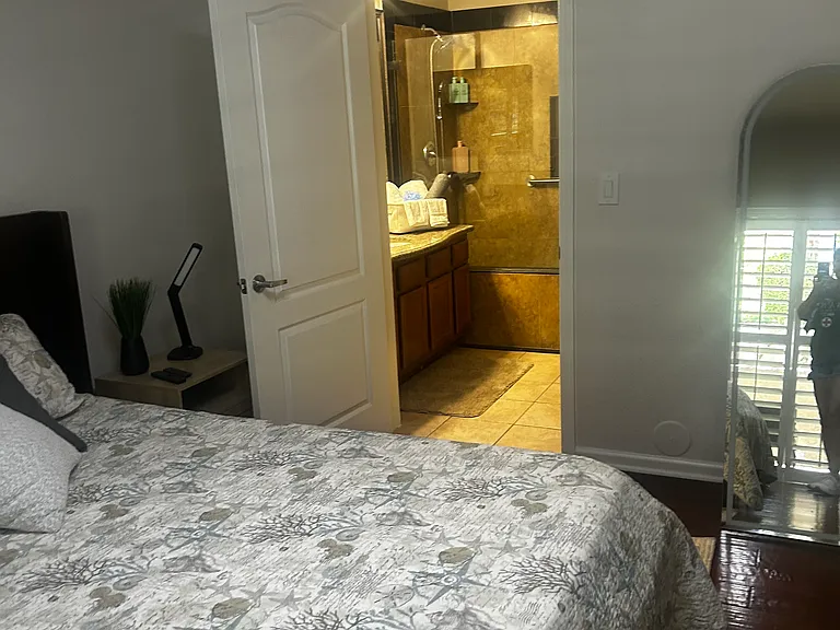 10205 Camborne Ave #104 — Photo 9