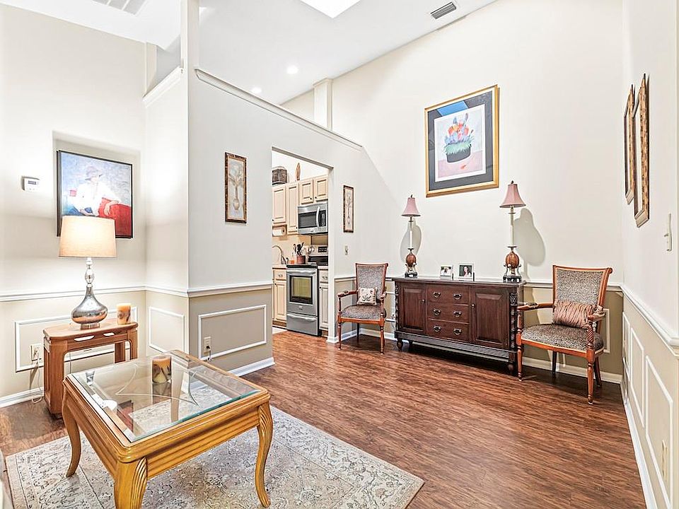 1st image of 675 Tennis Alley Ct Unit 3-A-1
