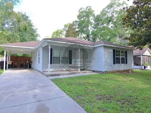 1520 Country Ln, Tallahassee, FL 32304