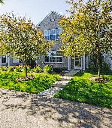 1st image of 4350 Empress Dr N Unit 4