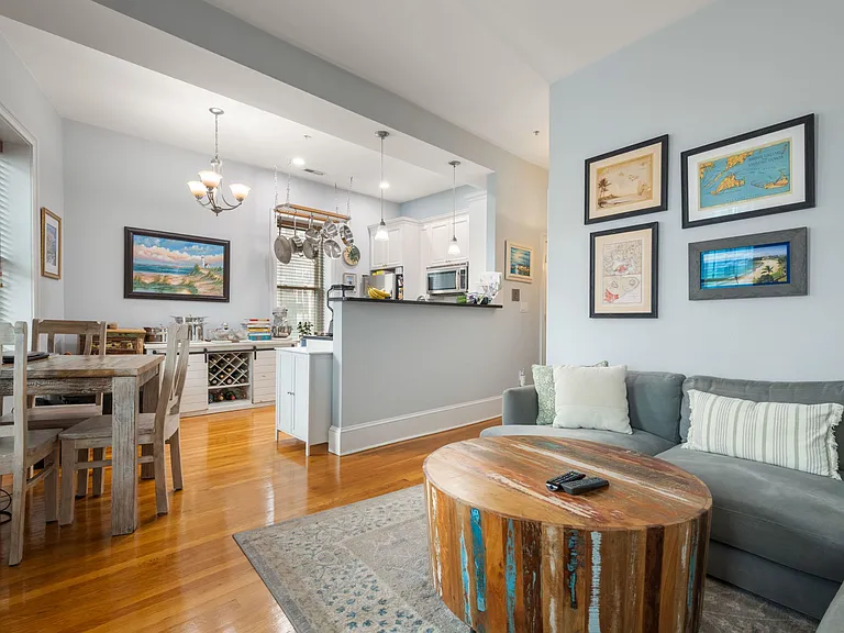 177 Endicott St #2 — Photo 12