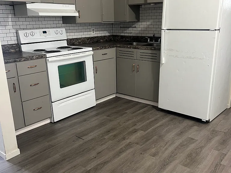 1217 Hillcrest Park Ave — Photo 5