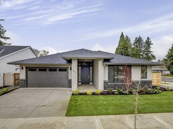 697 NE Hood Ct Lot 1, Hillsboro, OR 97124