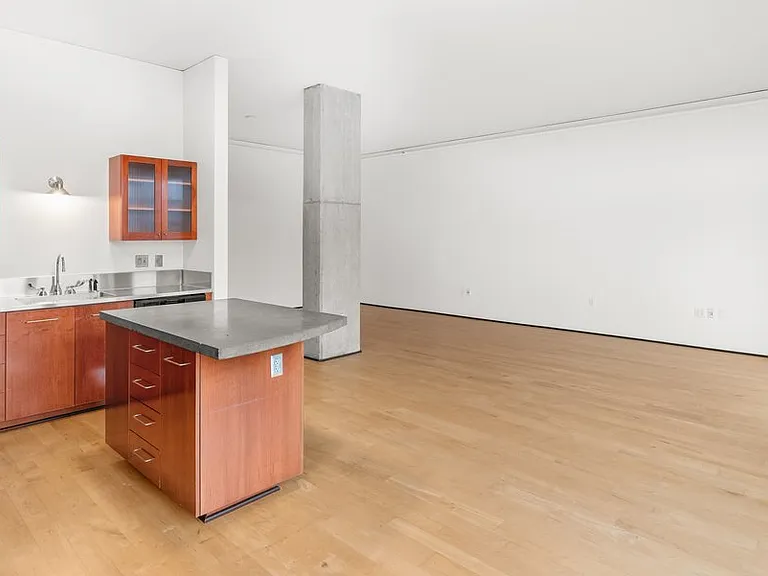 420 NW 11th Ave #506 — Photo 18