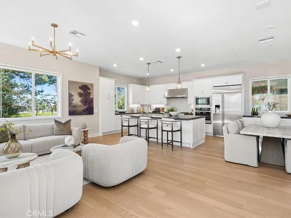 107 Spiral, Irvine, CA 92618
