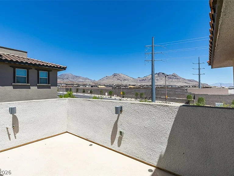 11940 Tomales Bay St — Photo 45