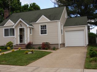 35 Barnsdale Rd, Clifton, NJ 07013