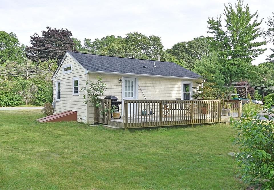 286 Holly Rd, South Kingstown, RI 02879 Zillow