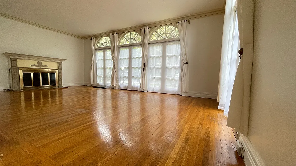living room - 170 San Leandro Way
