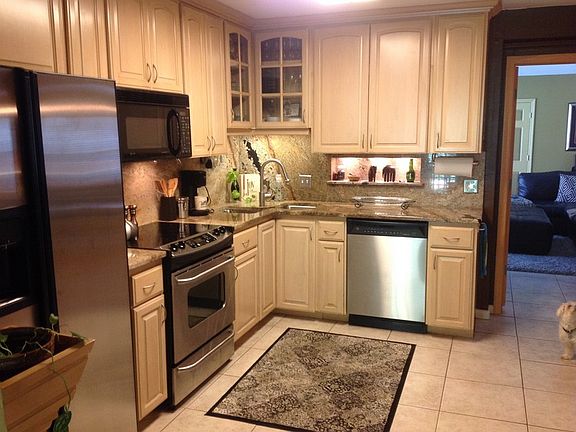 GRANITE AND STAINLESS
