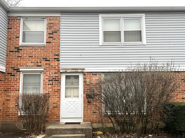 4092 Quincy Ct, Streamwood, IL 60107