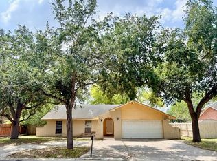 2217 Royal Palm Dr, Mission, TX 78572