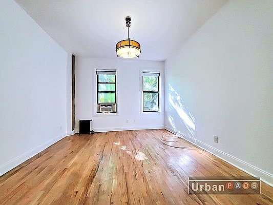 1st image of 1912 Avenue H APT 1D