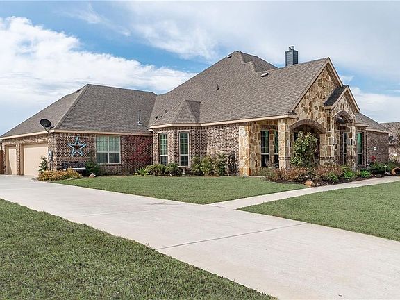 2nd image of 1413 Brewer Ln