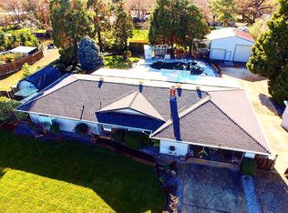 6938 Granada Dr, Redding, CA 96002