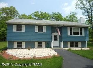 115 Kangaroo Ct, Bushkill, PA 18324