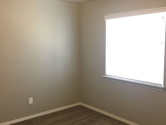 4th image of 1505 SW 36th Loop