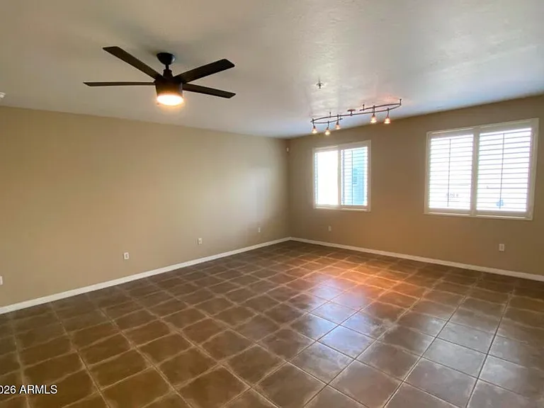 615 E Portland St #225 — Photo 7