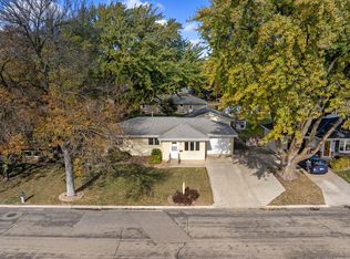 313 Glenn Rd, Albert Lea, MN 56007