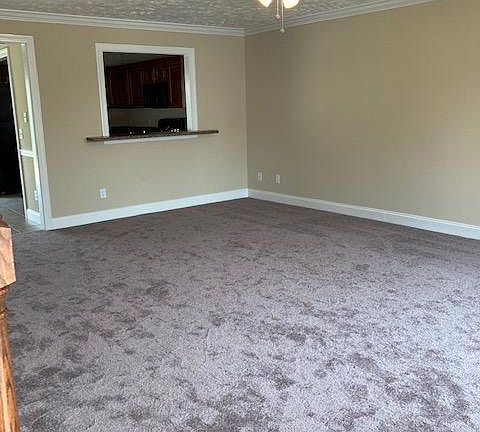 3rd image of 622 Mill Cir