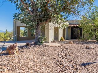 605 S Los Rubies Cir, Green Valley, AZ 85614