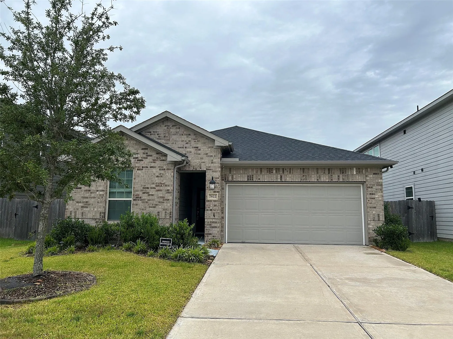 3 bed, 2.0 bath, 1830 sqft, $2,500 — Photo 2