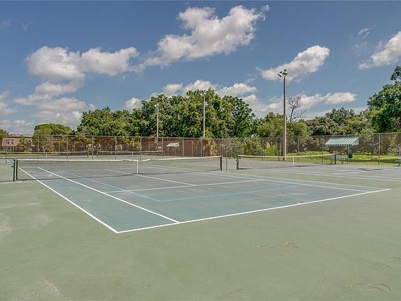 5th image of 434 Saint Dunstan Way #4