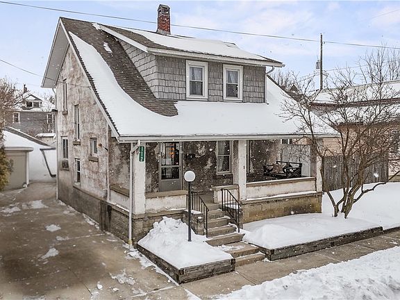 2nd image of 112 Iron St