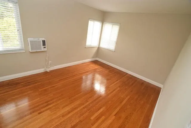 OCC - Palm View Apartments — Photo 13