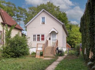 2916 N 30th St, Milwaukee, WI 53210