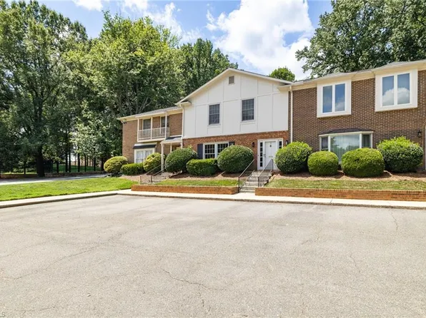 1 Fountain Manor Dr Unit B, Greensboro, NC 27405